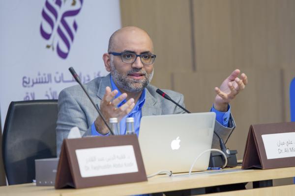 الحديثُ أخلاقًا: الممارسة النبوية بوصفها نموذجًا يُحتَذَى