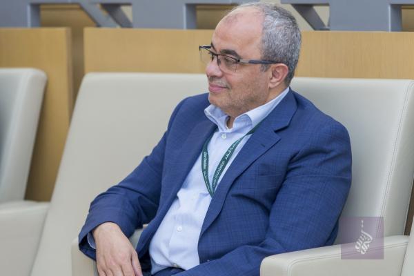 الحديثُ أخلاقًا: الممارسة النبوية بوصفها نموذجًا يُحتَذَى