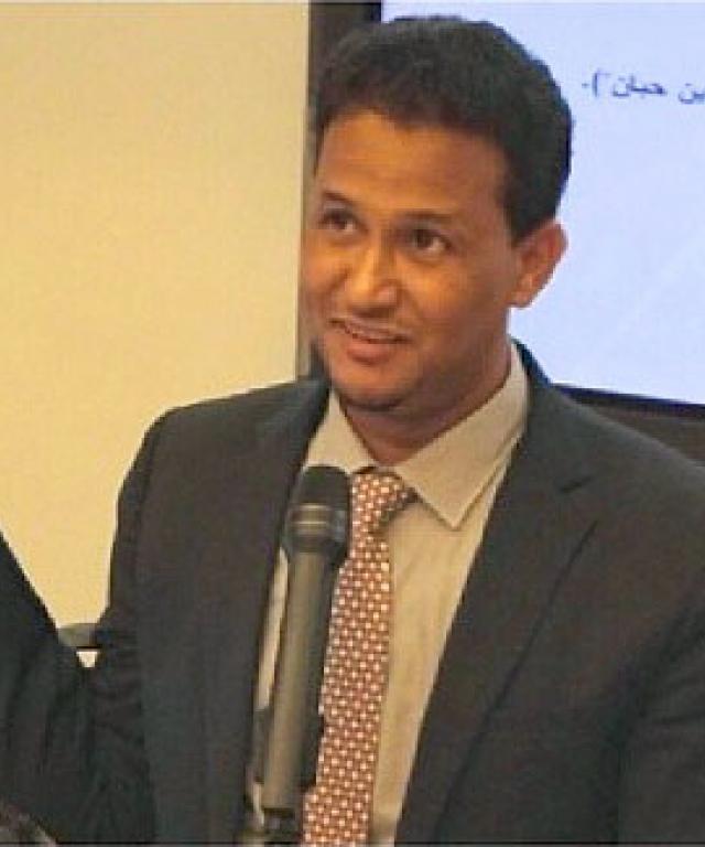 12/2013 Dr Shinqiti: Sharia Application in Free Societies: From the Legal to the Ethical Perspective